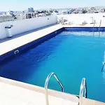 Sea View Floral - Swimming Pool- 2 Bedroom لارنكا