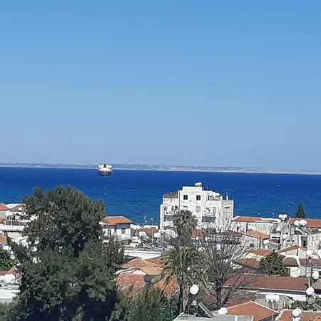 Sea View Floral Suite - Swimming Pool- 2 Bedroom