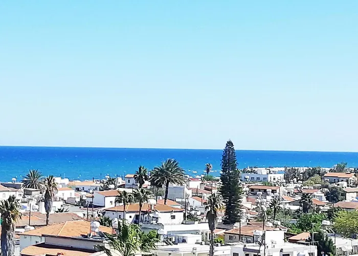 Sea View Floral Suite - Swimming Pool- 2 Bedroom *