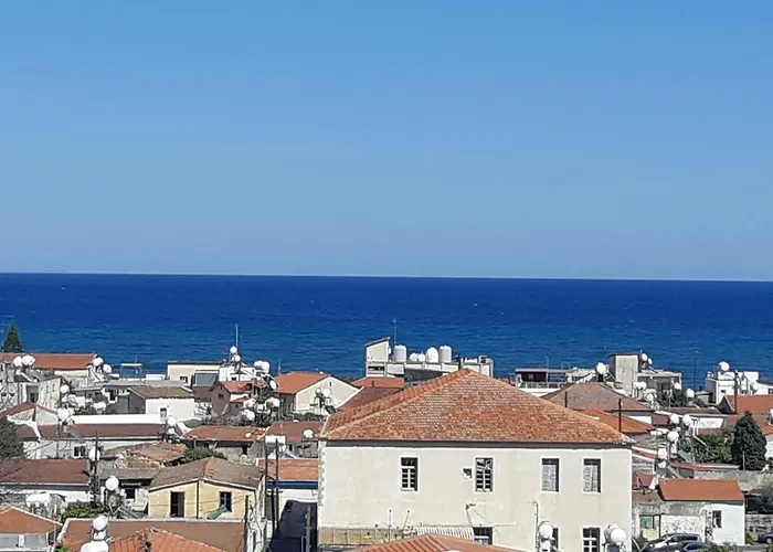 Sea View Floral Suite - Swimming Pool- 2 Bedroom *