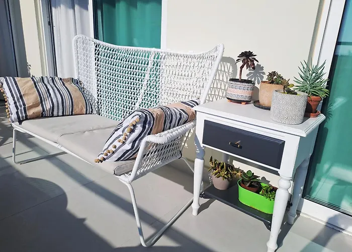 Sea View Floral - 2 Bedroom Larnaka