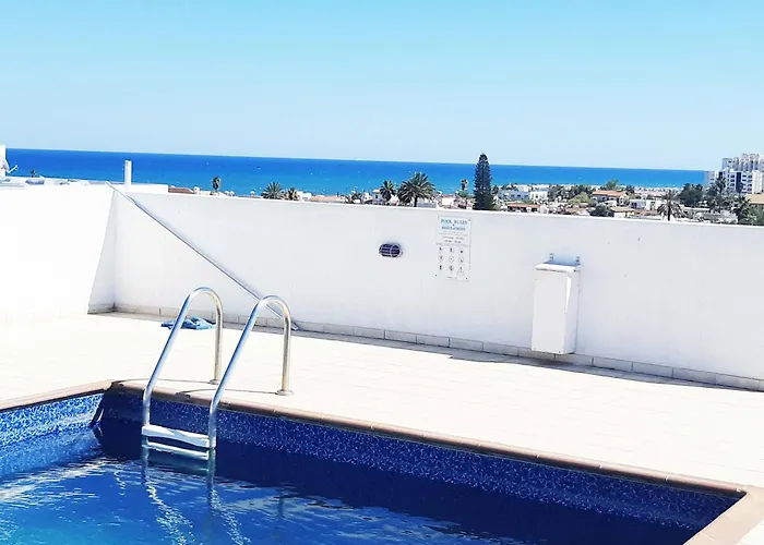 Sea View Floral Suite - Swimming Pool- 2 Bedroom *