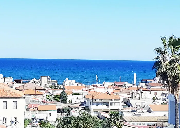 Sea View Floral Suite - Swimming Pool- 2 Bedroom *